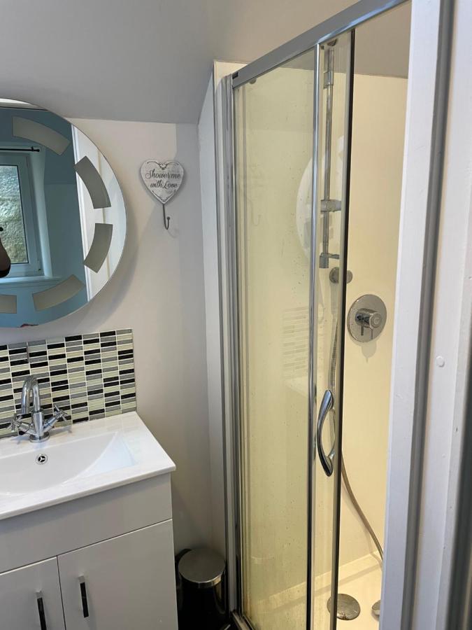 Newsagents Flat Lejlighed Lairg Eksteriør billede